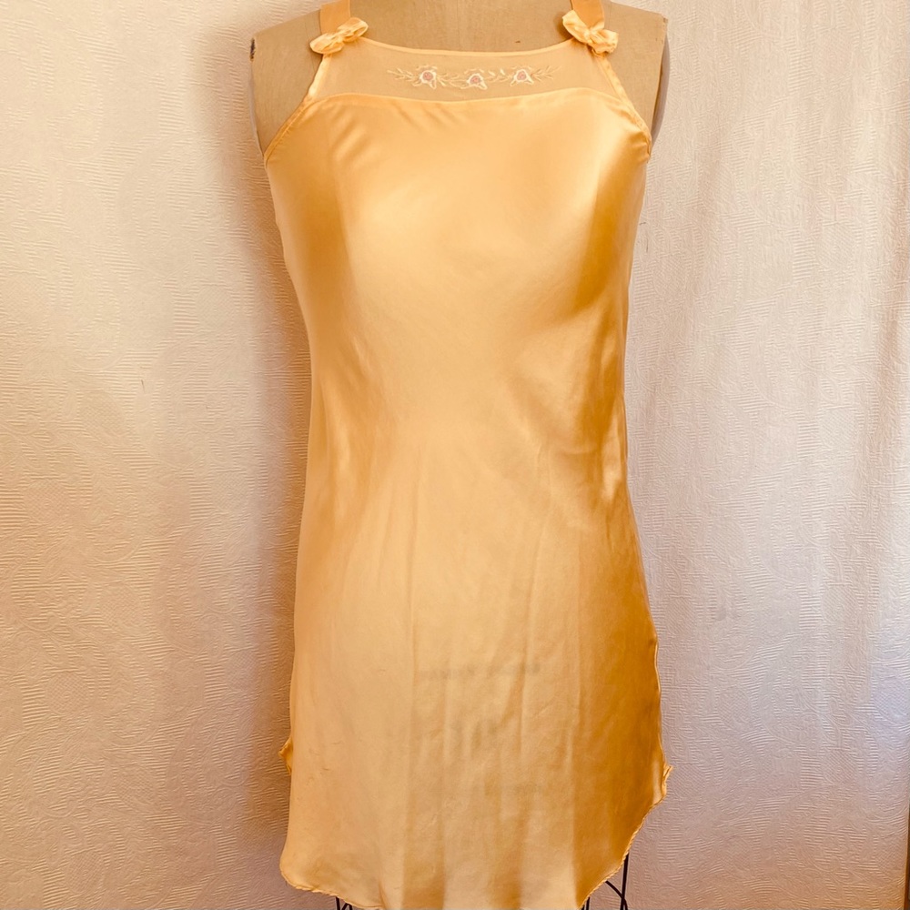 Pure silk XS/S butter yellow chemise/slip